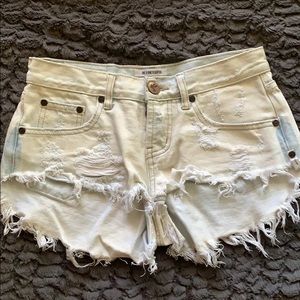 OneTeaspoon Light-washes Jean Shorts- Size 24